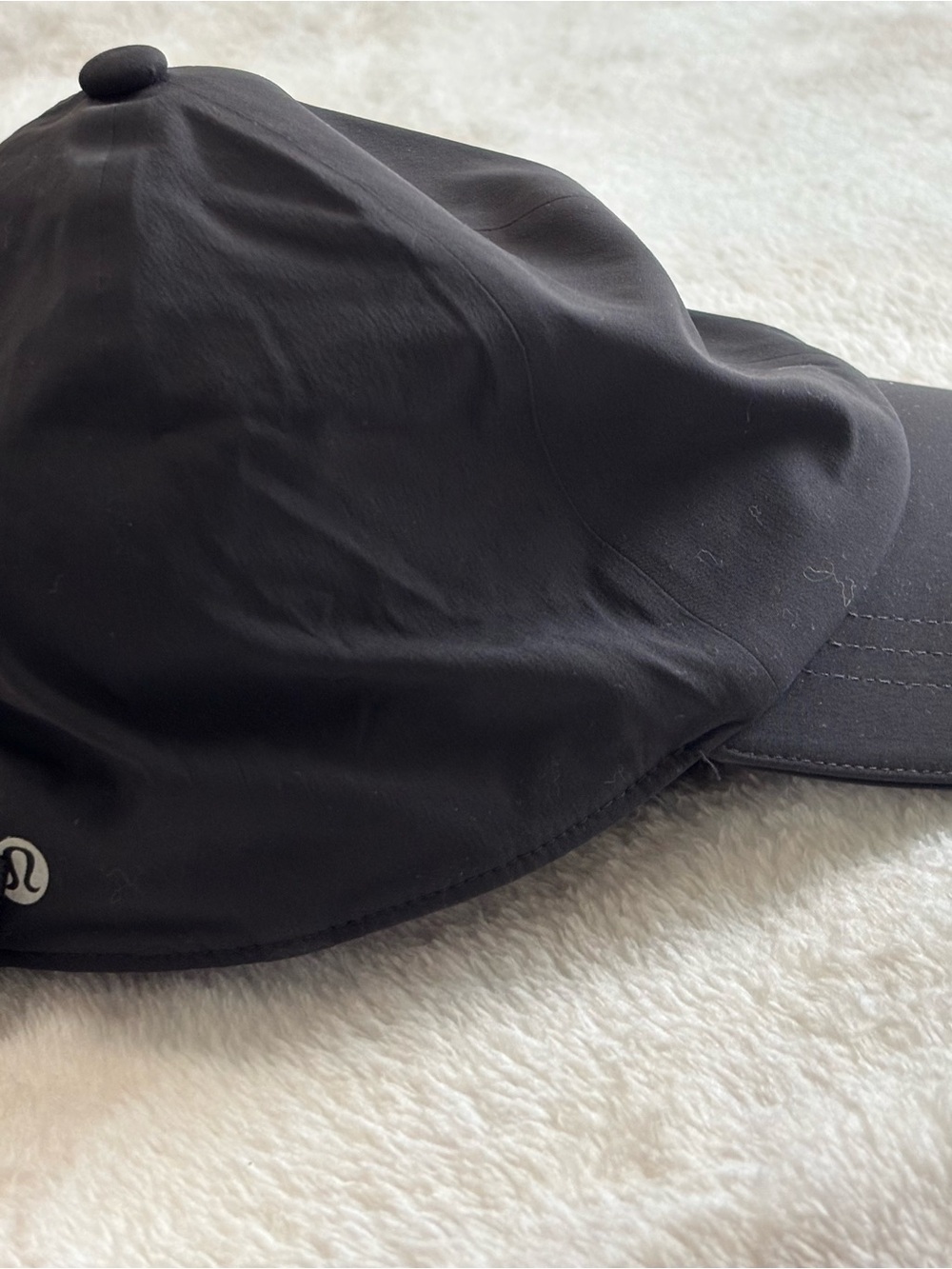 Lululemon Adjustable Black Cap Solid Casual Size S